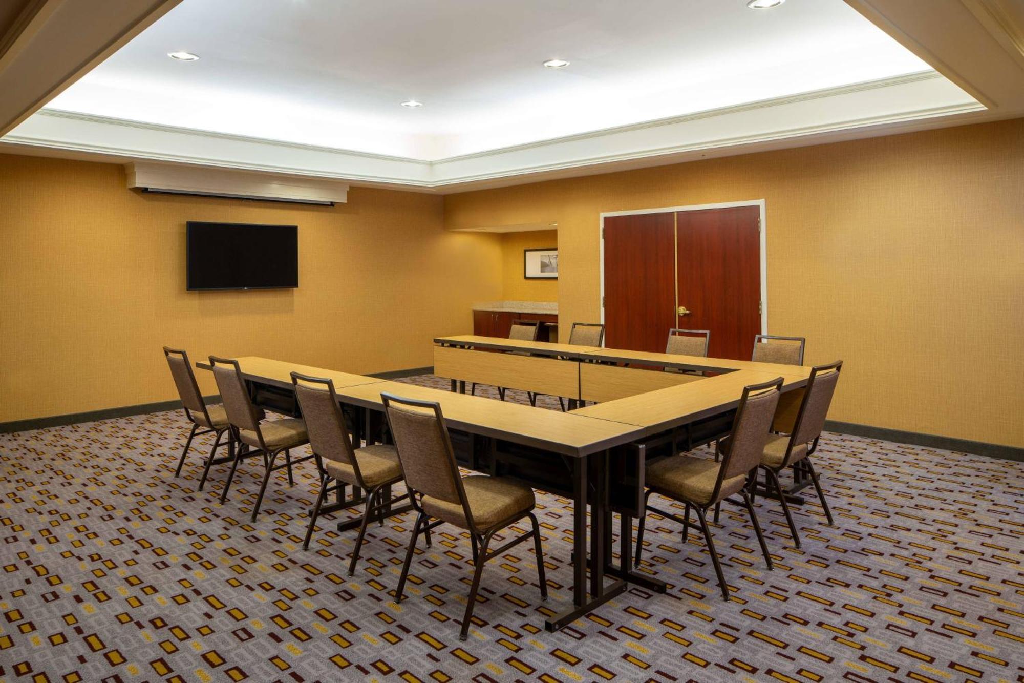 Courtyard By Marriott Covington / Mandeville Exterior photo