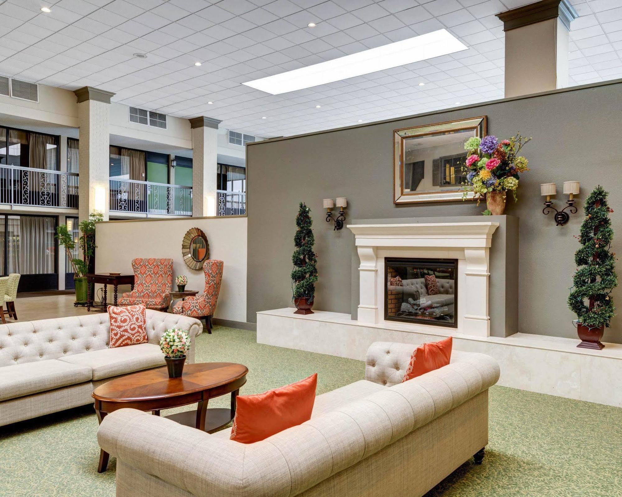 Courtyard By Marriott Covington / Mandeville Exterior photo